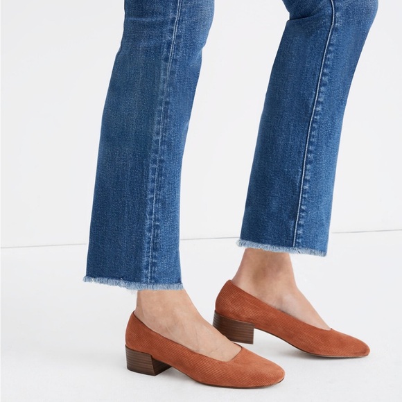 Madewell Cali Demi-Boot Jeans in Columbus Wash: Comfort Stretch Edition - Picture 5 of 7